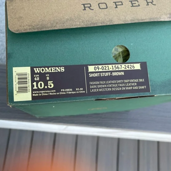 Brand new so cute and so comfortable roper booties!!! 🫶🏻🫶🏻❤️❤️ - Picture 2 of 9